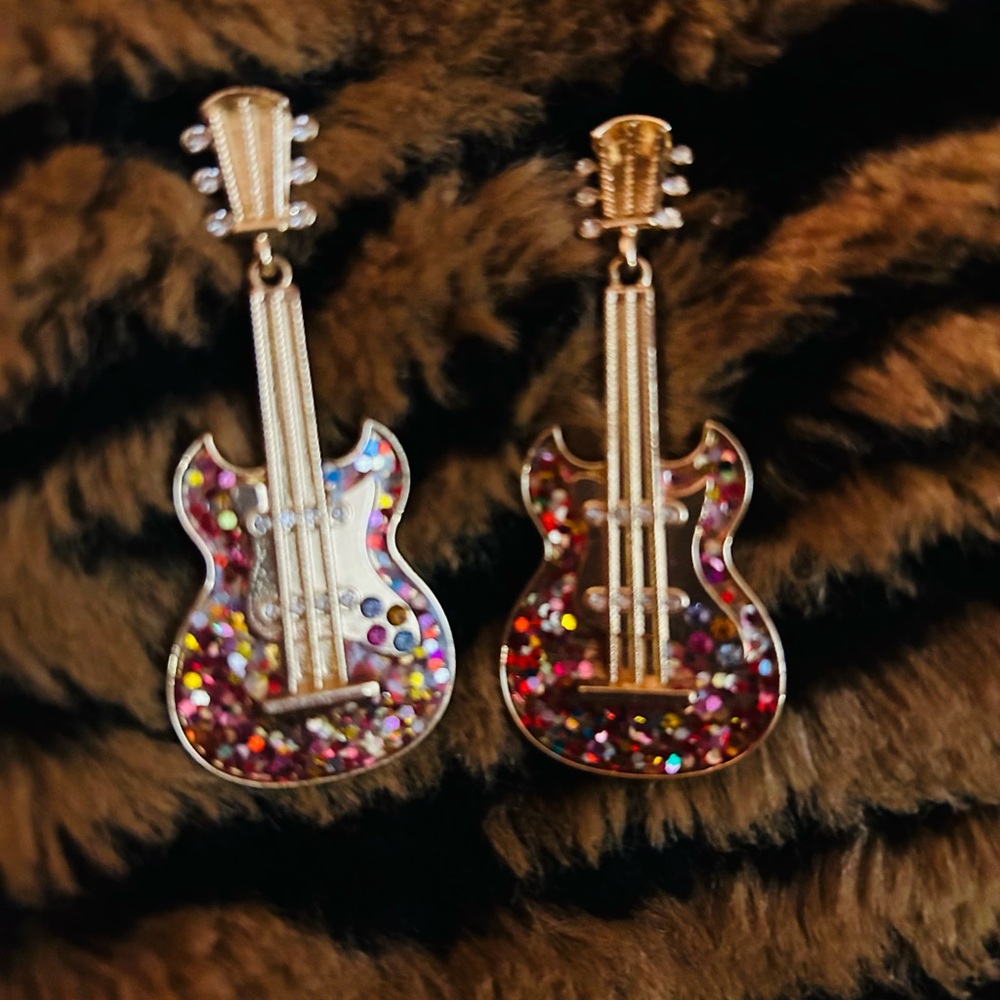 Sparkling Guitar Earrings